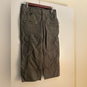 H&M Size 2 Capris - NWT
